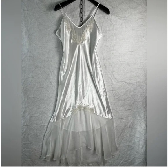 Vintage Gold Label Victoria's Secret Maxi Slip Dress white cream spaghetti strap - Picture 1 of 15